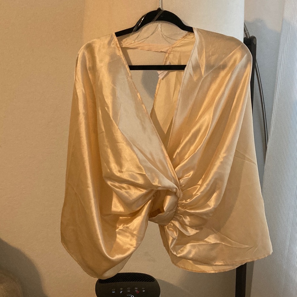 Source Unknown Satin Cream Blouse
